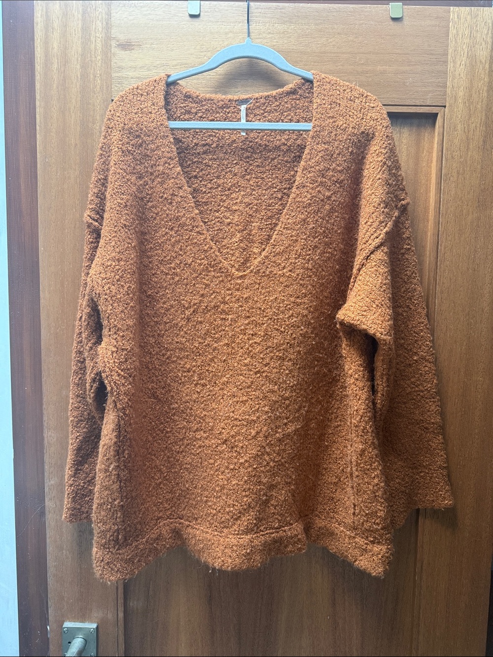Cozy V-Neck Bouclé Sweater - Rust